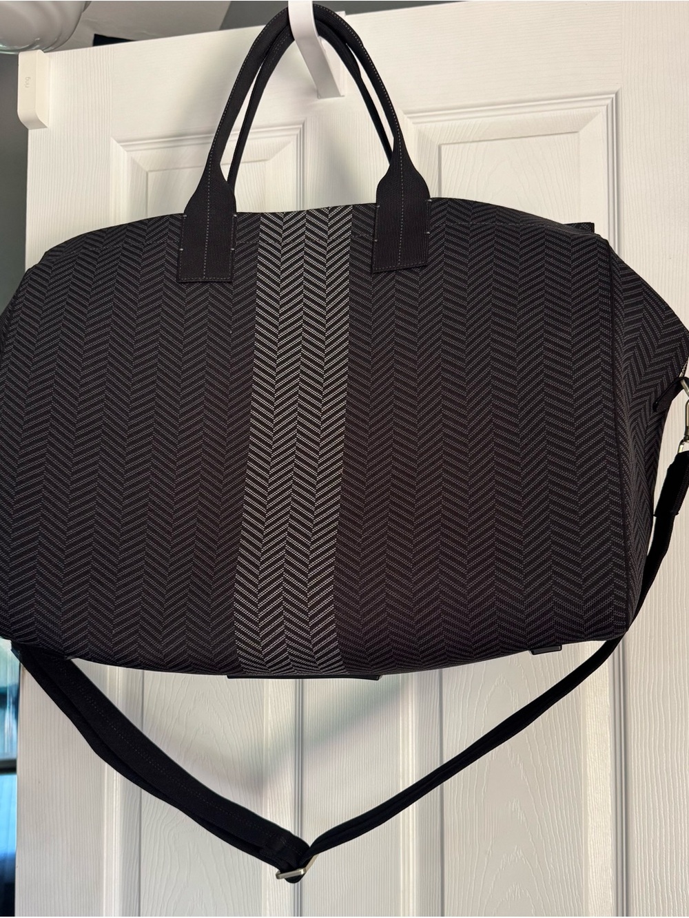 New without tags Rothy’s The Weekender travel shadow Black